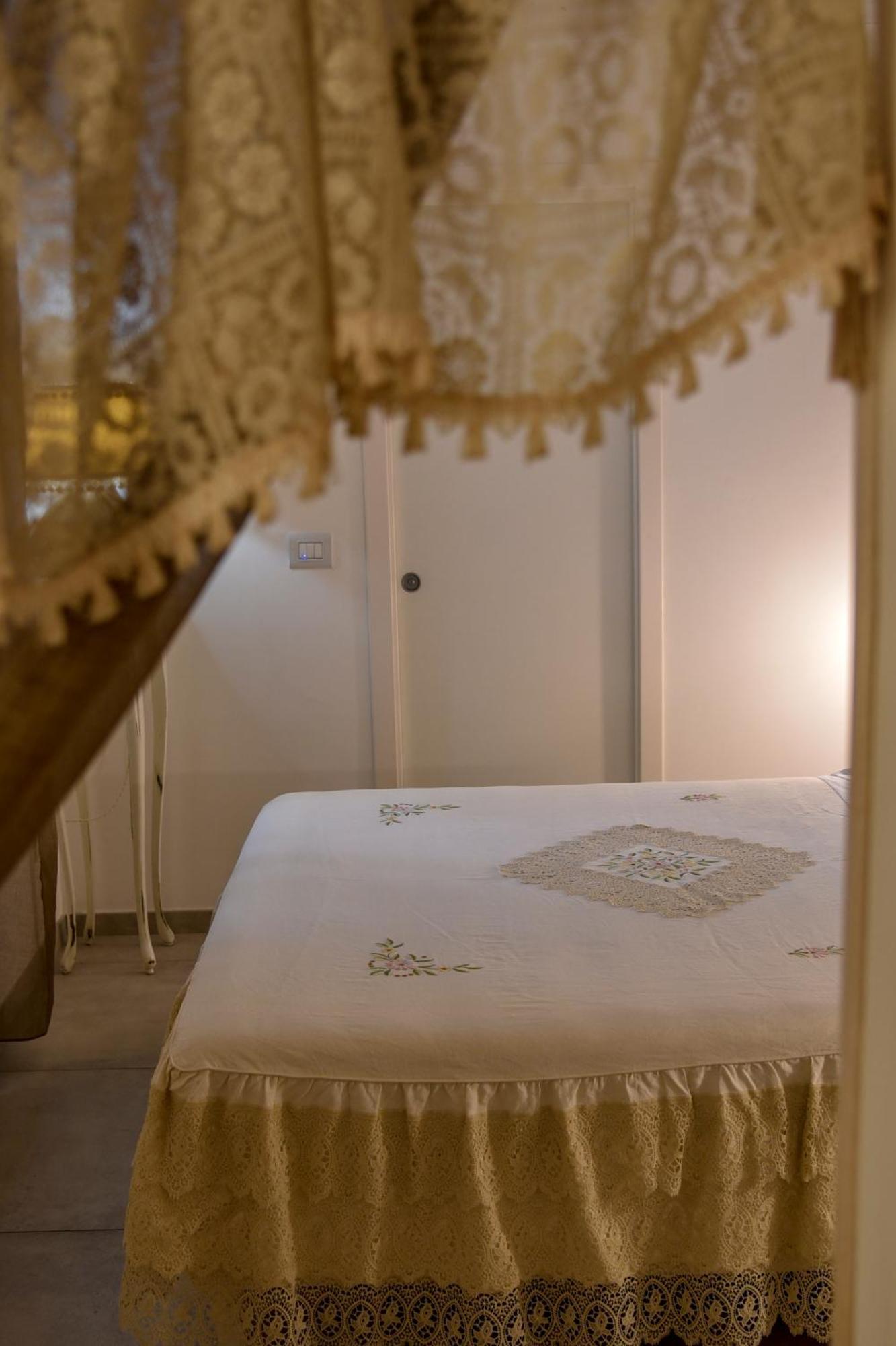 Antica Casina B&B Di Charme 普尔萨诺 外观 照片